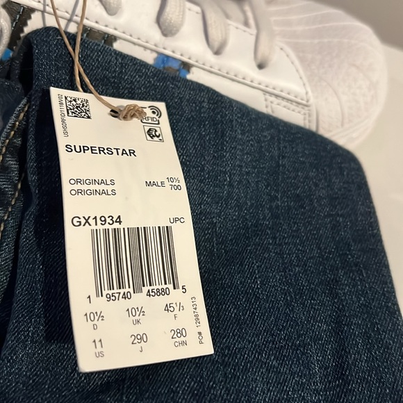 Discontinued Adidas Shelltoe Size 11 White with Black Blue and Pink camo - Picture 5 of 5